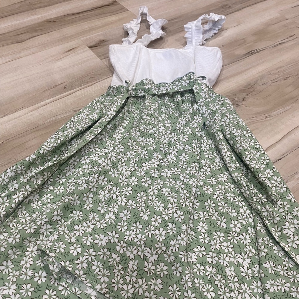 SHEIN Green Floral Mini Dress XS White Ruffle Strap Summer Daisy Tie Waist-259 - Picture 5 of 5